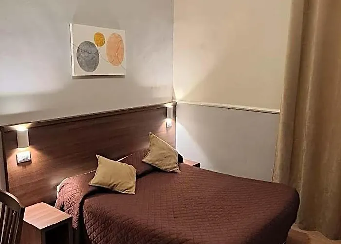 Leone Hotel