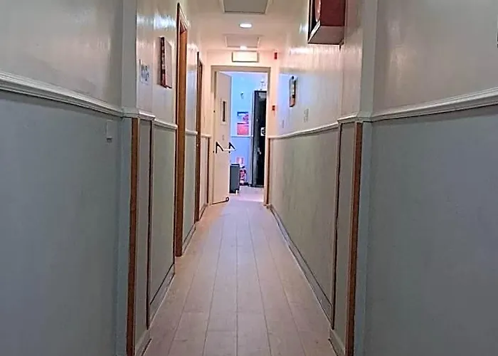 Leone Hotel